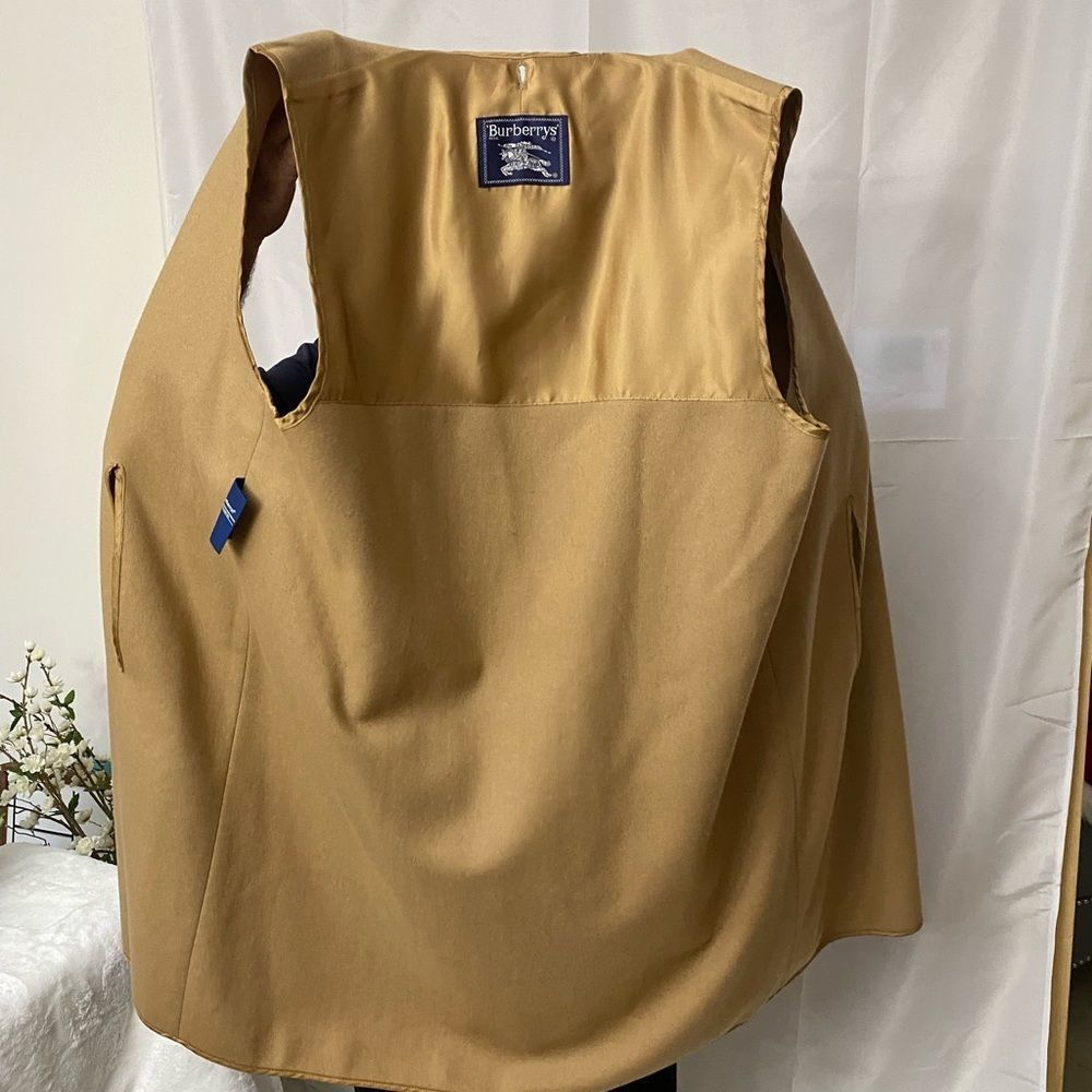 Burberrys London Vintage Camel Tan Trench
Coat Tan Wool Liner - Picture 13 of 15